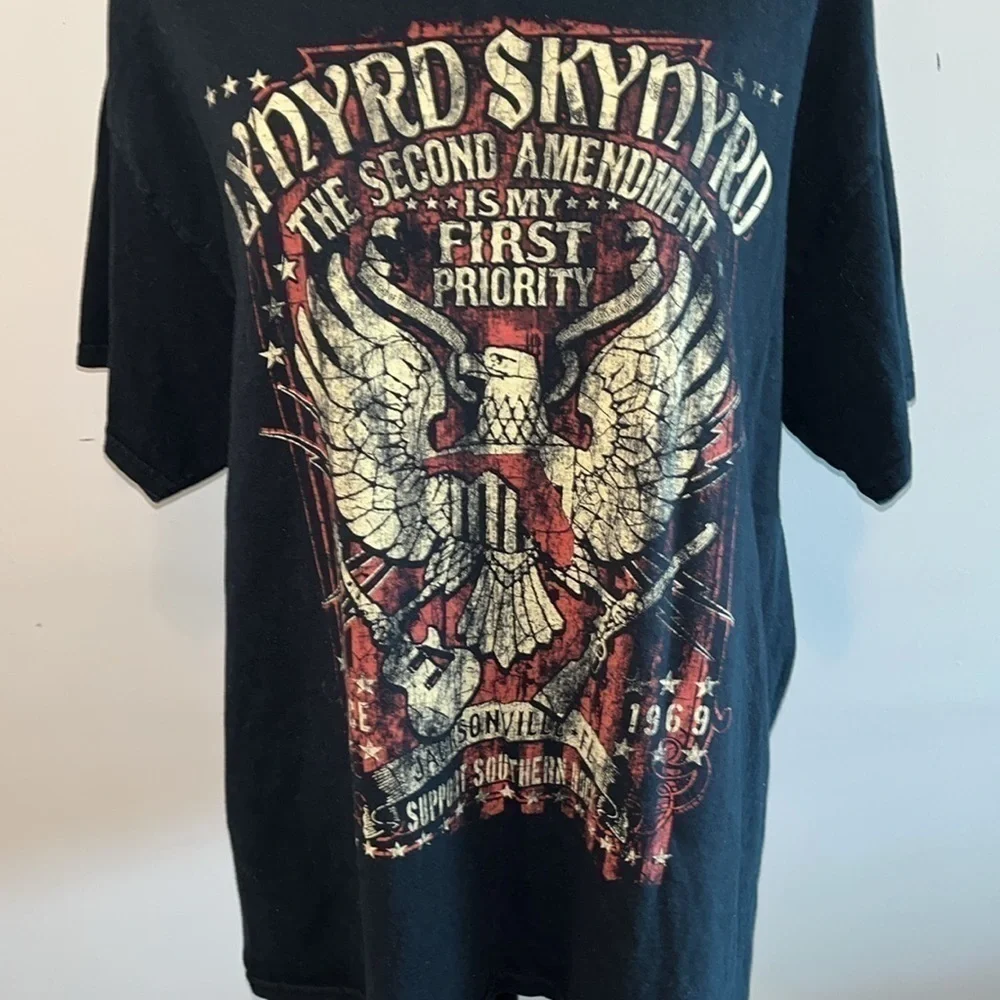 Gildan Black Graphic Band T Shirt Mens Short Sleeve 100% Cotton Tee size Large